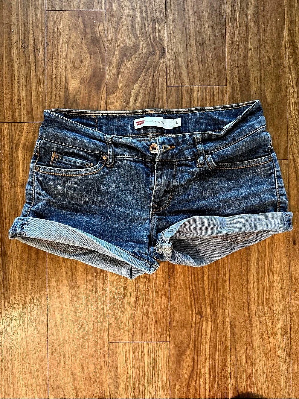 Vintage Levi's Shorty Shirts Denim Shorts Denim Jean Shorts in Blue Size 5